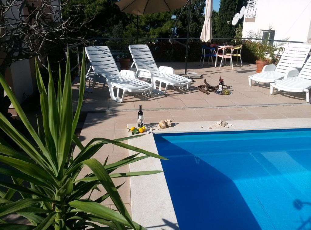 Apartments Villa Natali - Heating Pool Trogir Exterior foto