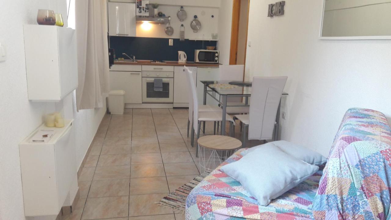 Apartments Villa Natali - Heating Pool Trogir Exterior foto